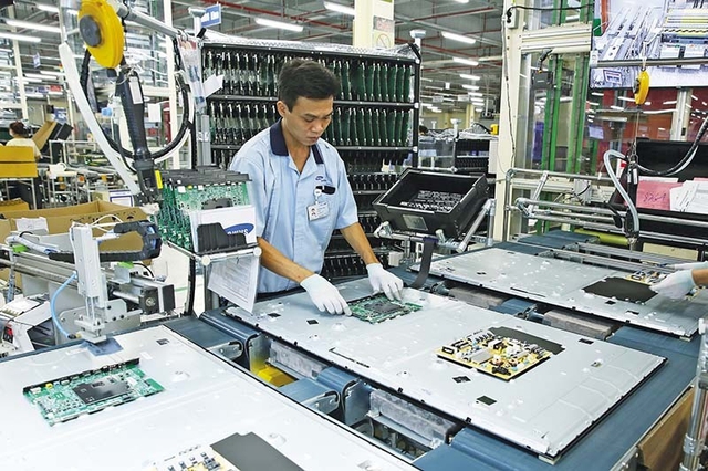 Viet Nam strengthens global position in electronics, semiconductors