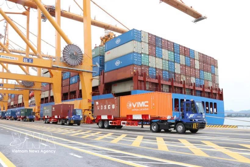 Port throughput in Hai Phong exceeds eight-month target